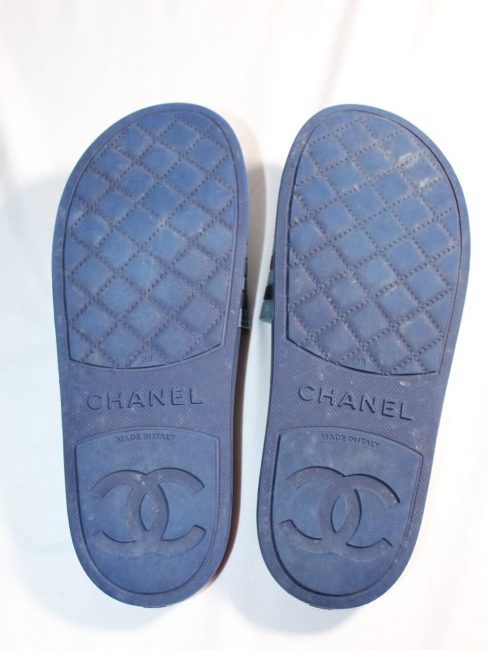 Chanel Striped Rubber Pool Slides CC Red Striped Flats Sandals 38 - Picture 7 of 9
